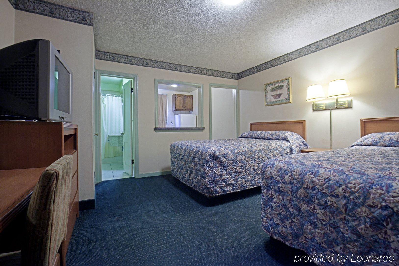 Bay Side Inn & Suites Aberdeen Exterior photo